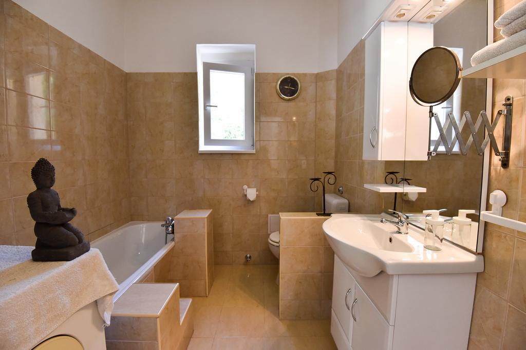 Grape&Wine Guesthouse Eger Buitenkant foto
